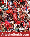 حاشیه های بازی پرسپولیس و سپاهان فحاشی هواداران سپاهان علیه بنگر و حسینی/ هواداران پرسپولیس علیه گردان شعار دادند