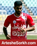 از محمد انصاری و چهار فوتبالیست دیگر تجلیل میشود