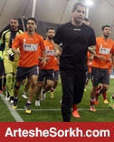 اخبار پرسپولیس در عربستان: حضور کارکنان سفارت در اردوی پرسپولیس/ سرخپوشان فردا صبح به جده می روند