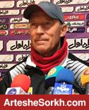 کالدرون نشست خبری را به نشانه اعتراض ترک کرد