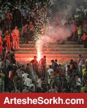 حمله هوادار مسجد سلیمان به تماشاگران پرسپولیس با چاقو!