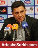 قلعه نویی: پرسپولیس از 2 فرصت 3 گل زد
