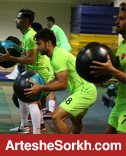 برخی از بازیکنان پرسپولیس وزنه زدند