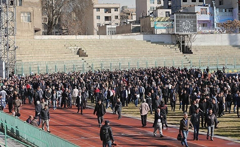 نام: ایرانی، شغل: طلبکار!