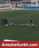 تلاش عوامل ورزشگاه وطنی برای جمع آوری آب از زمین